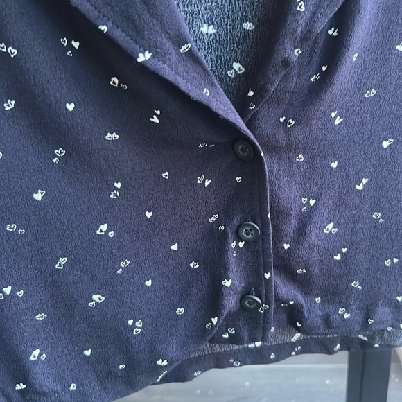 Sunday Best Navy Blue Heart Print Short Sleeves Cropped Top - Picture 9 of 16